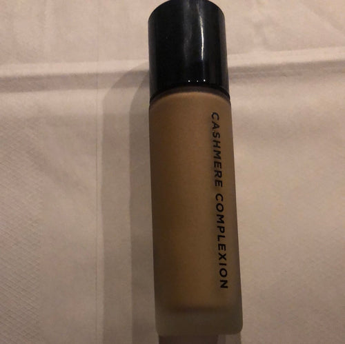 Avon Cashmere Collection Longwear Foundation